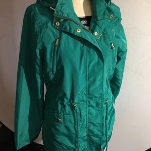 WINDBREAKER JACKET.  EVERLAST